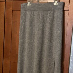 Banana Republic Cashmiere Heathered  Grey Sz Large Skirt Midi Lenght NWT $220